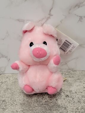 Vintage Russ Luv Pets Pink Prudence Pig plush stuffed animal